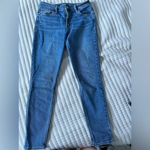 Old navy rockstar skinny jeans